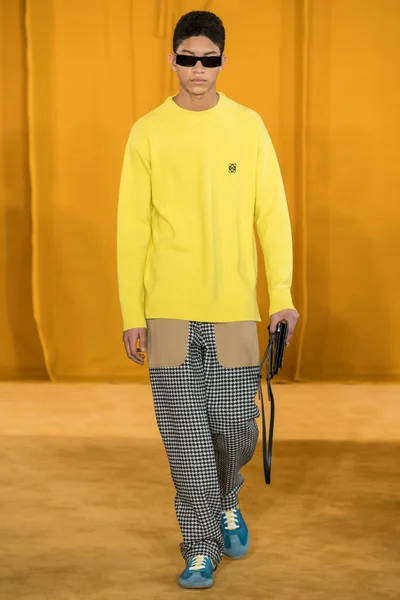 Look 20